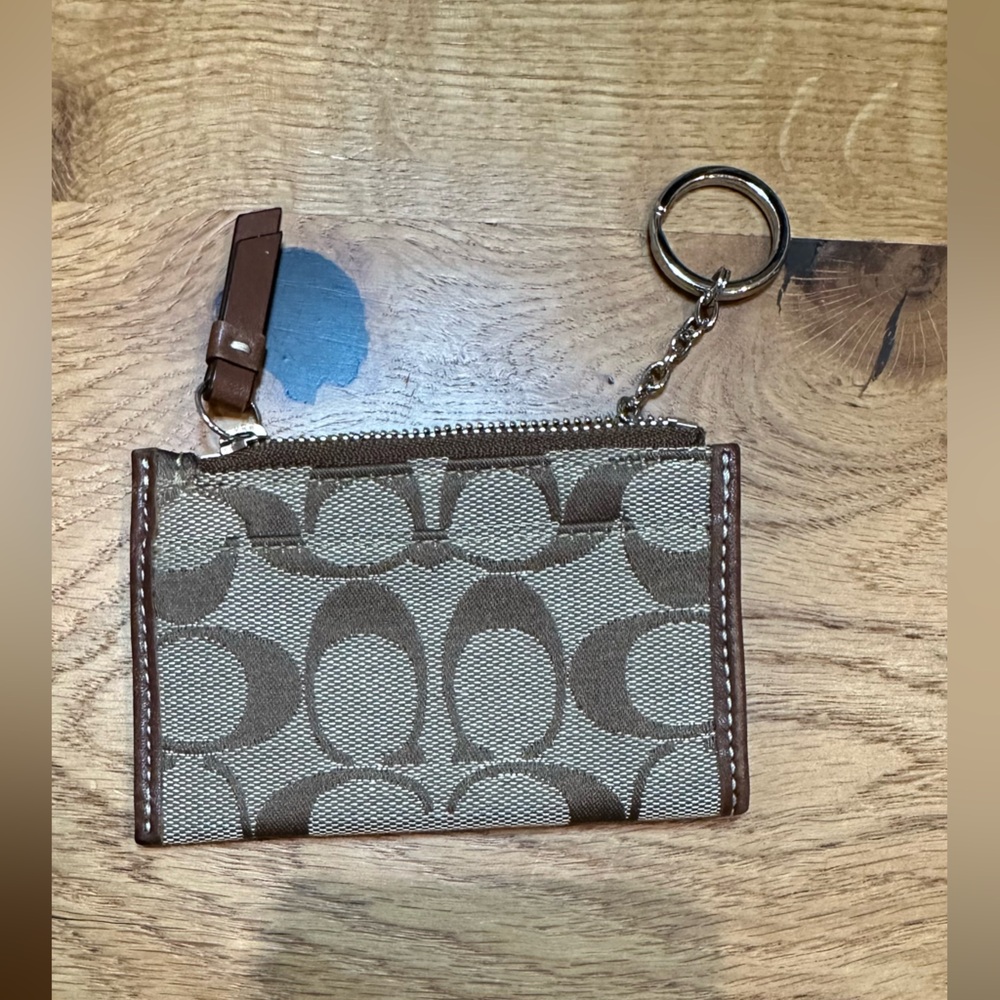 Coach Signature Hampton Mini Wallet Card Case with Keychain